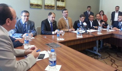 KARACADAĞ KÖYÜNE YENİ OKUL