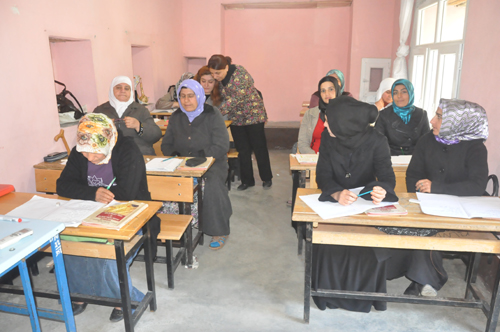 SİVEREKLİ KADINLARIN OKUMA AZMİ