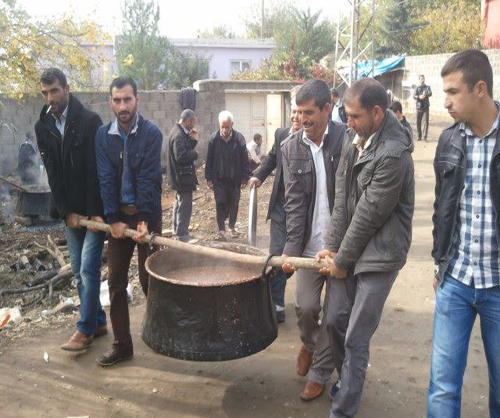 ÇAYLARBAŞI KÖYÜNDE AŞURA ETKİNLİĞİ