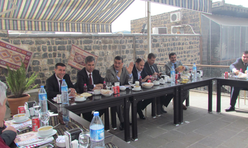 VALİ GÜVENÇ'İN SİVEREK TEMASLARI