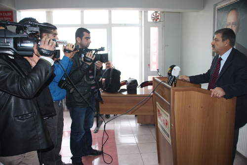 KARATAŞ BAŞKANLIK SİSTEMİNİ ELEŞTİRDİ