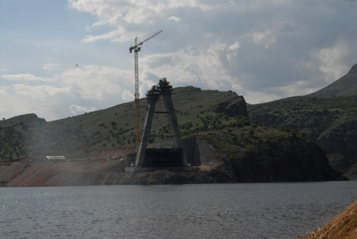 NİSSİBİ KÖPRÜSÜ ÇALIŞMALARI SÜRÜYOR