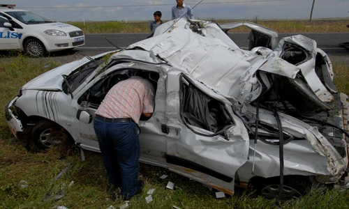 SİVEREK-ŞANLIURFA YOLUNDA KAZA: 1 ÖLÜ, 1 YARALI