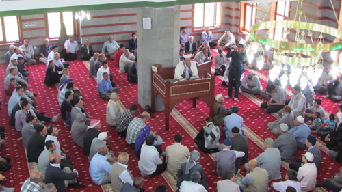 SİVEREKİN EN BÜYÜK CAMİSİ DUALARLA İBADETE AÇILDI