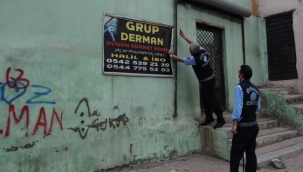 Büyükşehir Belediyesi görüntü kirliliğine neden olan reklam panolarını kaldırdı