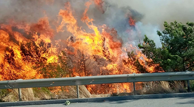 Mersin-Antalya yolu ulaşıma kapatıldı