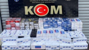 Akçakale'de bir depoda gümrük kaçağı sigara ele geçirildi