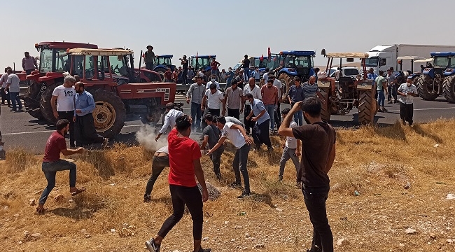 Çiftçiler Viranşehir- Şanlıurfa yolunu kapattı