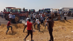 Çiftçiler Viranşehir- Şanlıurfa yolunu kapattı