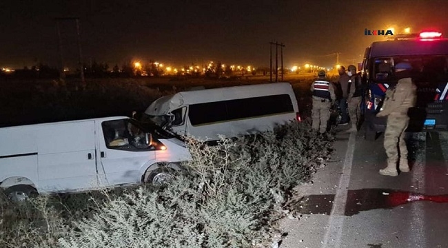 Şanlıurfa'da Panelvan ile minibüs çarpıştı: 10 yaralı 