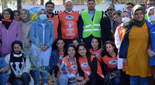 11 Kasım Milli Ağaçlandırma Günü'nde 250 fidan toprakla buluştu