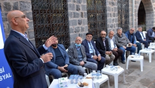 Siverek'te halk ve yazar buluşmaları devam ediyor