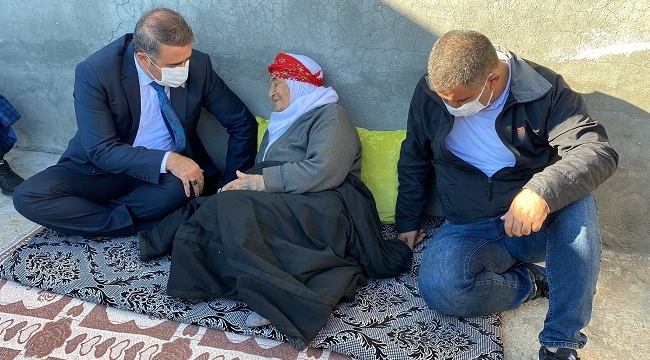 Tüysüz, Cumhurbaşkanına hakaretten yargılanan 96 yaşındaki kadını ziyaret etti