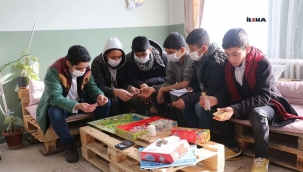 İyilik odası projesi ile öğrencilerin gönüllerine dokunuluyor