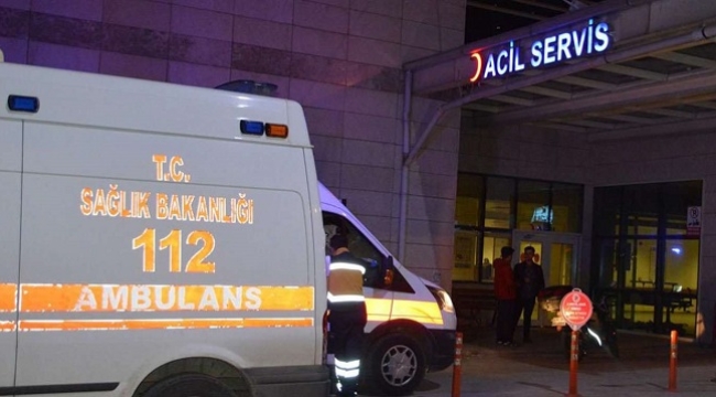 Şanlıurfa'da iki otomobil çarpıştı: 1 ölü, 13 yaralı