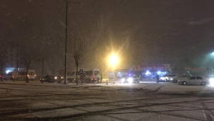 Siverek'teki tüm yollar kar yağışı nedeniyle kapandı