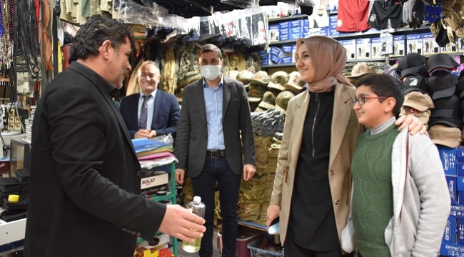 Başkan Ayşe Çakmak güne esnaf ziyareti ile başladı