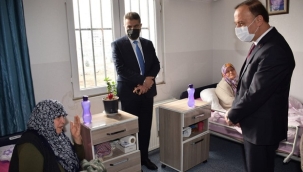Şanlıurfa Valisi Abdullah Erin yaşlıları ziyaret etti