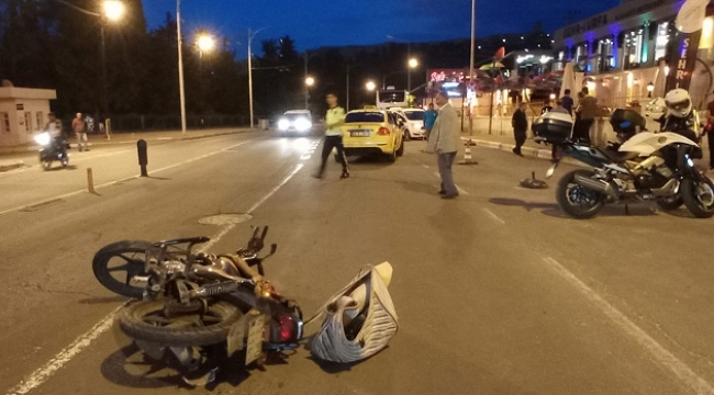 Şanlıurfa'da otomobil ile motosiklet çarpıştı: 1 yaralı 