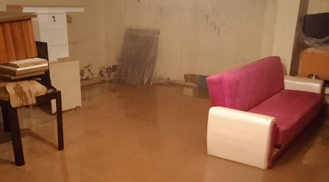 Viranşehir'de sağanak yağış etkili oldu