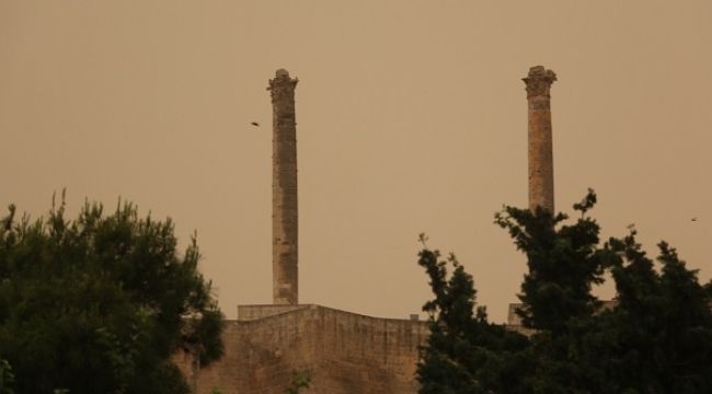 Şanlıurfa'da toz bulutu etkili oluyor