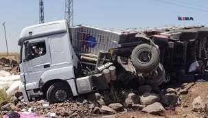 Şanlıurfa'da gübre yüklü tır devrildi: 1 yaralı