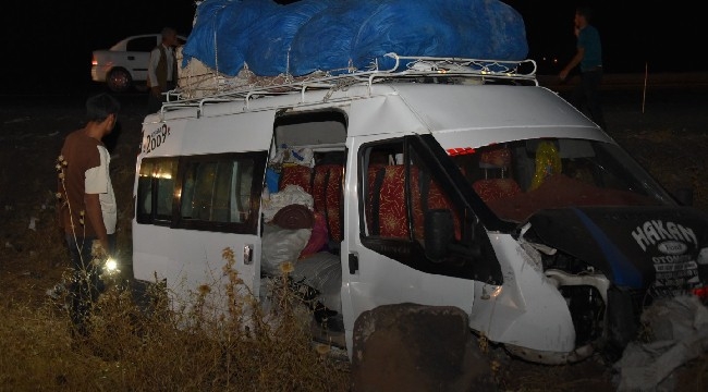 Siverek'te mevsimlik tarım işçileri kaza yaptı: 16 yaralı