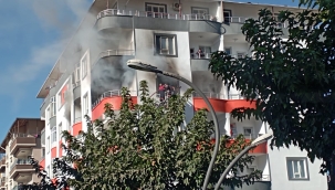 Siverek'te apartman dairesinde çıkan yangın korkuttu