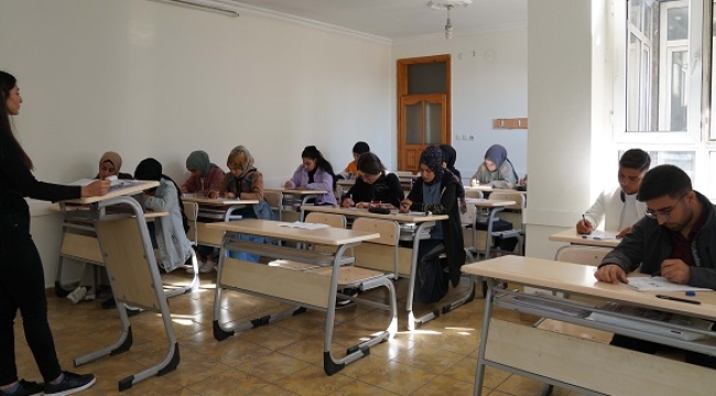 Siverek'te eğitime destek devam ediyor