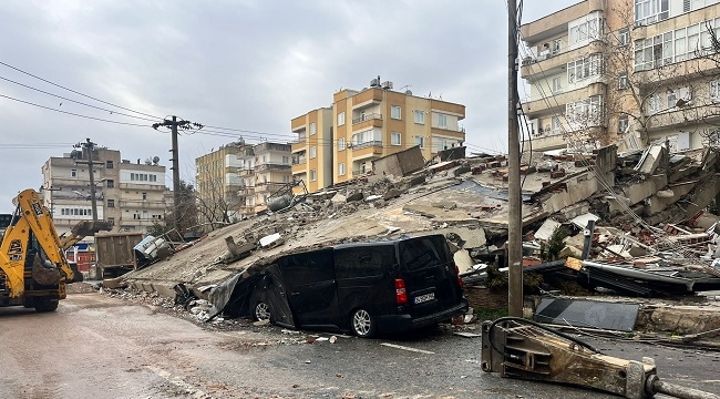 Depremin bilançosu açıklandı: 1541 can kaybı, 9733 yaralı