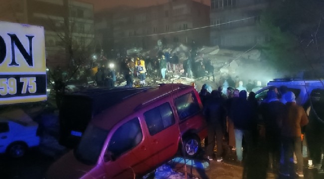 Şanlıurfa'da 5 katlı bina çöktü 