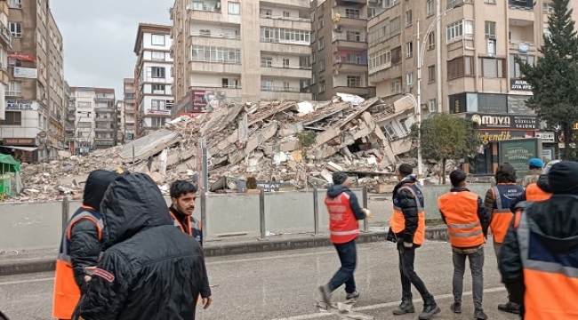Şanlıurfa'da deprem bilançosu: 30 can kaybı, 1071 yaralı