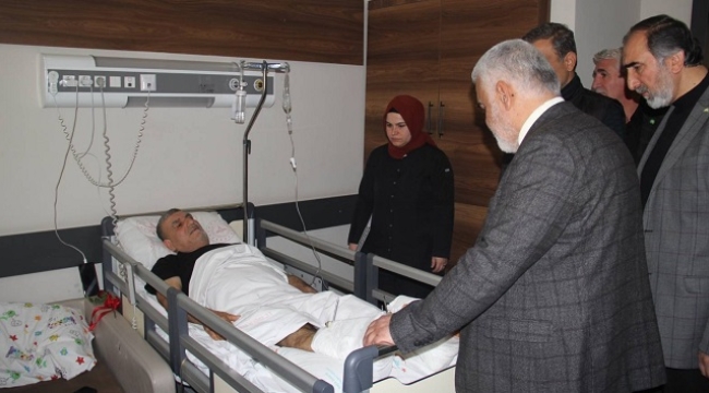 Yapıcıoğlu, Urfa'da depremzedeleri ziyaret etti