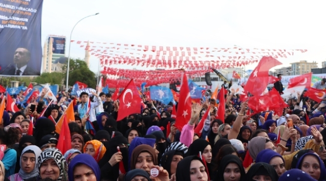 Cunhurbaşkanı Erdoğan'a Urfa'da sevgi seli
