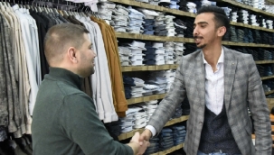 Esnaf Bağımsız Aday Bucak'ı Bağrına Bastı