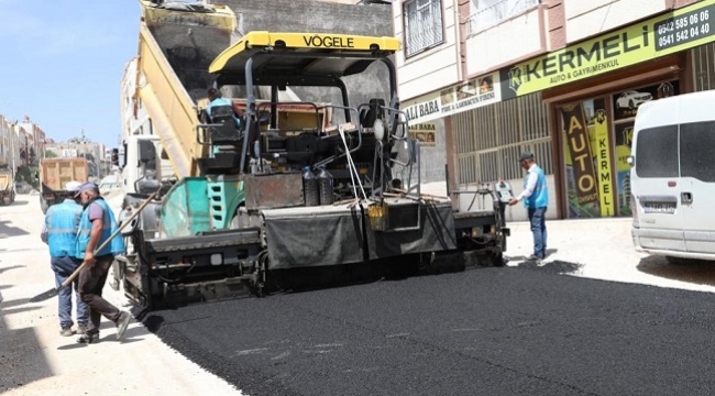 Haliliye'de yollar sıcak asfaltla konfor kazanıyor