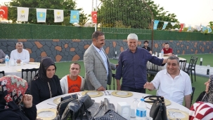 İYİ Parti adayı Yetim engellilerle bir araya geldi