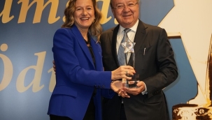 QUA Granite, Kurumsal Yönetim Ödülleri'nde Tam Not Aldı