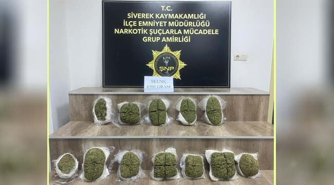 Siverek'te 6,5 kilogram skunk ele geçirildi