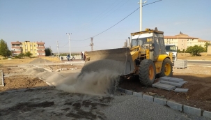 Siverek'te yeni parkların yapımı sürüyor