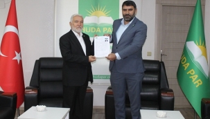 Demir, Karaköprü'den belediye başkanı aday adayı oldu