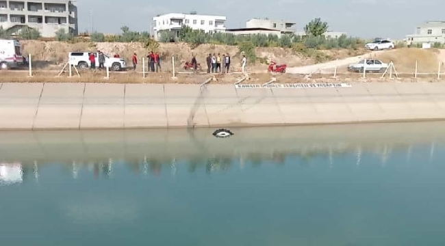Urfa'da traktör sulama kanalına düştü: Baba öldü, oğlu ağır yaralı