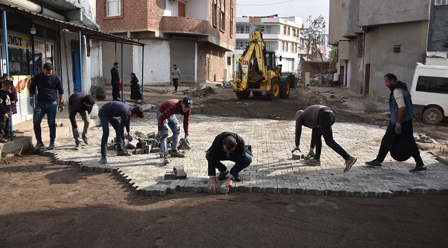 Siverek'te cadde ve sokaklarda üstyapı yenileme çalışmaları sürüyor