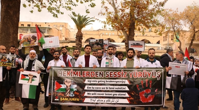Urfa'da hekimler siyonist zulme dur demek için yürüdü
