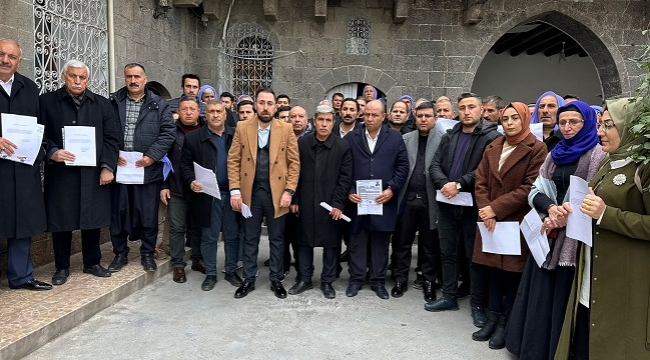 AK Parti Siverek ilçe teşkilatında toplu istifa