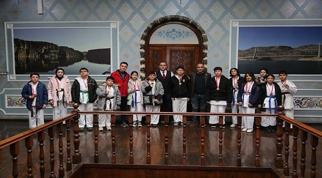 TÜGVA Siverek karate öğrencileri Kaymakam Aydemir'i ziyaret etti