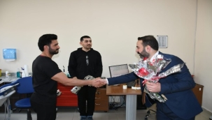 İzol'dan tıp bayramında anlamlı ziyaret