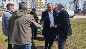 Tüysüz seçim çalışmalarını sürdürüyor