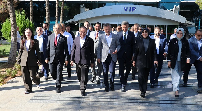 AK Parti Genel Başkan Yardımcısı Kandemir, Şanlıurfa'da