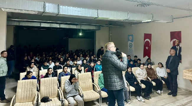 Harran Üniversitesi Akademisyenleri Siverekli Öğrencilerle Buluştu